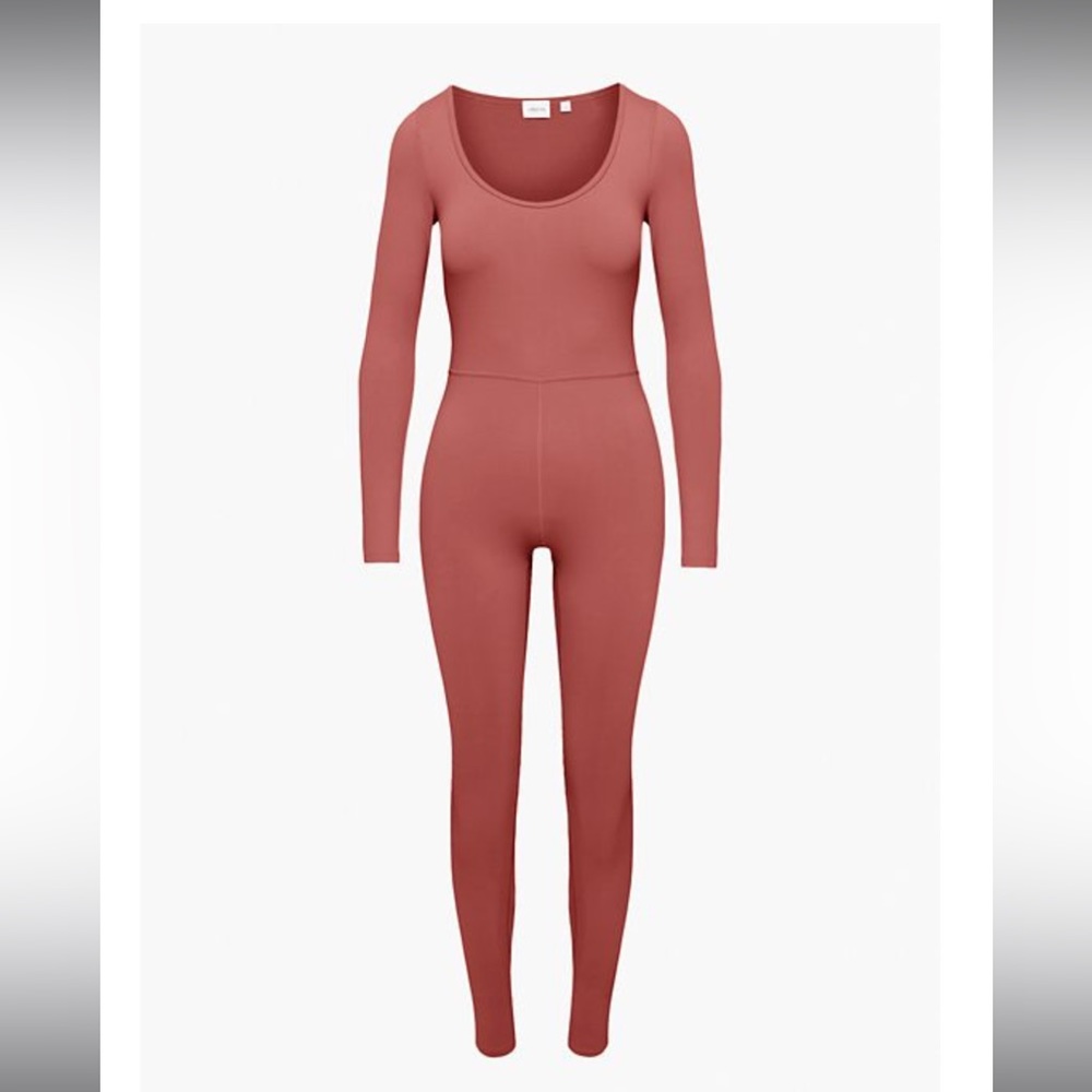 Aritzia jumpsuit Wilfred Free
Maxe Jumpsuit